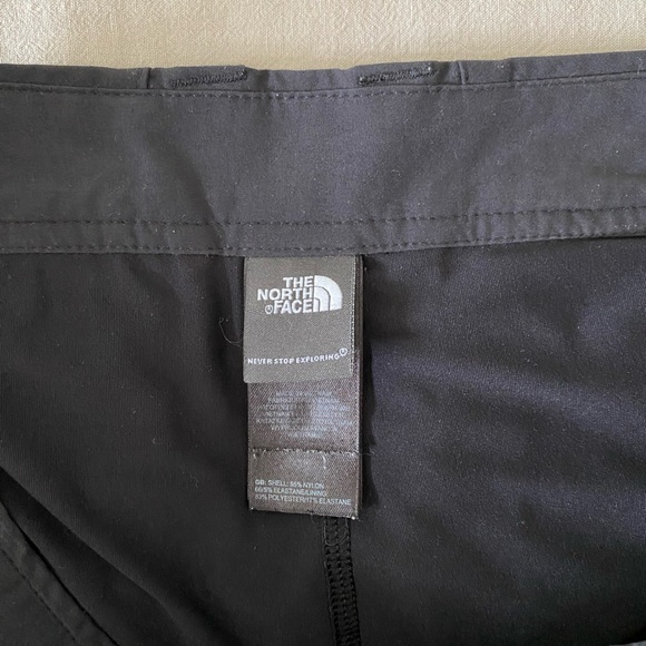 The North Face skort size 8 black - Picture 9 of 12